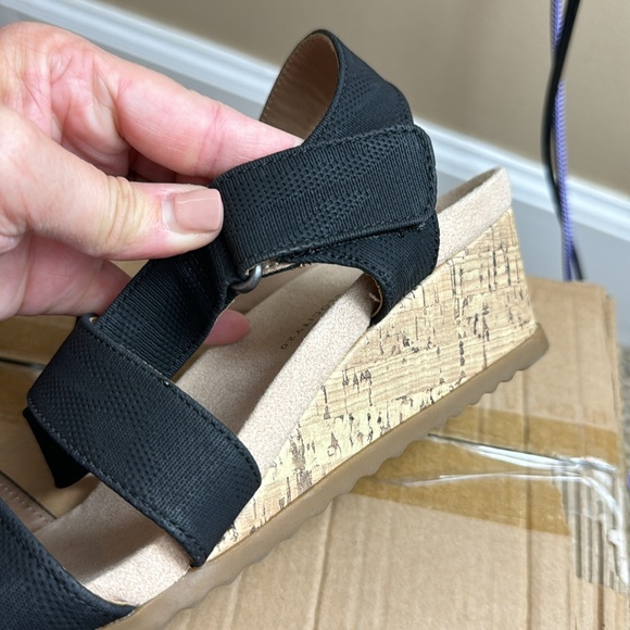 Lifestride • Women's Sincere Wedge Sandal • Blackk/Tan • Size 9M - Picture 12 of 17